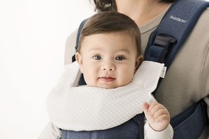 BabyBjorn BABYBJÖRN Bib for Baby Carrier ONE - White 5