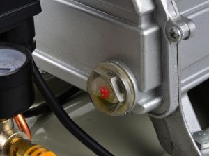 Sprężarka Geko 8bar 24L (vx522) 4