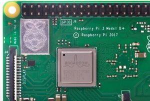 Raspberry Pi 3 model B+ CPU 1.4GHz RAM 1GB 5