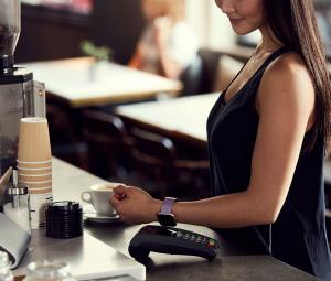 Smartwatch Fitbit Versa Special Edition Różowe złoto  (FB505RGLV-EU) 5