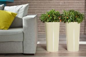 Lamela Doniczka Lilia z wkładem z wkładem połysk Czarny 30x30x57 3