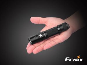 Latarka Fenix diodowa PD32 2