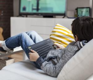 Klawiatura Logitech K400 Bezprzewodowa Czarna RU (920-007147) 3