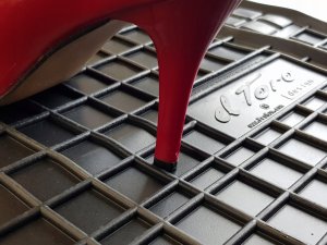 Frogum DYWANIKI GUMOWE TOYOTA LAND CRUSIER 120 02-09/ LAND CRUSIER 150 9