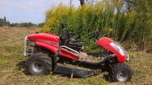 Traktor ogrodowy Oleo-Mac Apache 92 Evo 4x4 B&S 8