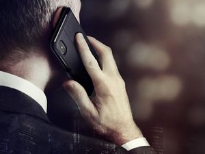 Spigen Etui Wallet S Portfel do Apple iPhone XR czarne 7