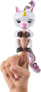 WowWee Fingerlings jednorożec Gigi 4