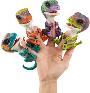 Figurka WowWee Fingerlings Untamed dinozaur Razor 8