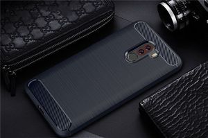 Hurtel Carbon Case elastyczne etui pokrowiec Xiaomi Pocophone F1 niebieski 2