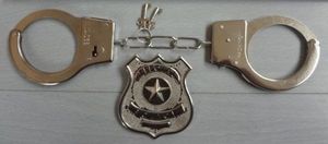 Gama Ewa Kraszek Zestaw Policjanta, kajdanki do zabawy dla dzieci 2