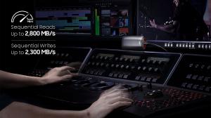 Dysk zewnętrzny SSD Samsung SSD X5 2 TB Czarno-czerwony (MU-PB2T0B/EU) 9