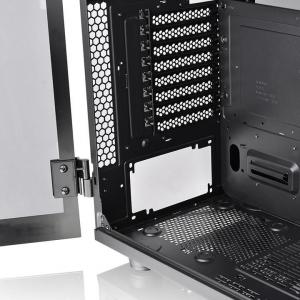 Obudowa Thermaltake Level 20 GT (CA-1K9-00F1WN-00) 31