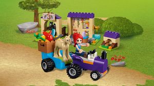 LEGO Friends Stajnia ze źrebakami Mii (41361) 4