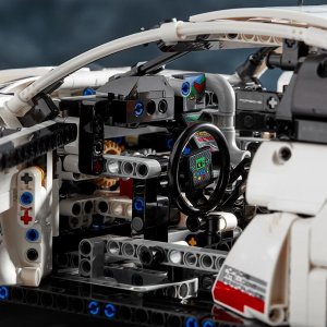 LEGO Technic Porsche 911 RSR (42096) 6