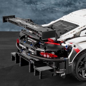 LEGO Technic Porsche 911 RSR (42096) 7