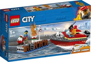 LEGO City Pożar w dokach (60213) 1