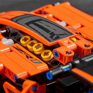 LEGO Technic Chevrolet Corvette ZR1 (42093) 15