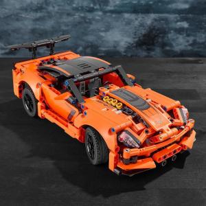 LEGO Technic Chevrolet Corvette ZR1 (42093) 3