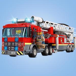 LEGO City Straż pożarna w śródmieściu (60216) 5