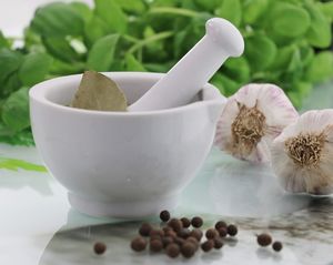 Moździerz do przypraw biały 3