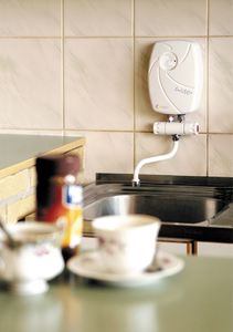 Przepływowy podgrzewacz wody Kospel Twister EPS 4.4 kW 1 MPa (EPS-4.4) 2