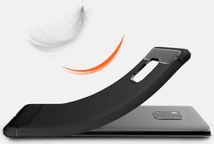 Hurtel Carbon Case elastyczne etui pokrowiec Huawei Mate 20 Pro czarny uniwersalny 10