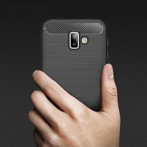 Hurtel Carbon Case elastyczne etui pokrowiec Samsung Galaxy J6 Plus 2018 J610 czarny uniwersalny 10