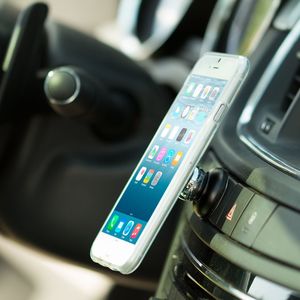 Hurtel Samochodowy uchwyt magnetyczny do telefonu złoty uniwersalny 6