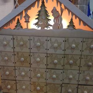 Kalendarz adwentowy Small Foot Kalendarz adwentowy Domek - podświetlany LED uniw 3