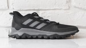 Adidas Buty męskie Kanadia Trial czarne r. 43 1/3 (F36056) 1