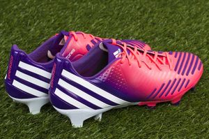 Adidas Buty piłkarskie Predator Lz Trx Fg różowo-fioletowe r. 38 (G64945) 2