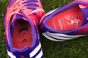 Adidas Buty piłkarskie Predator Lz Trx Fg różowo-fioletowe r. 38 (G64945) 6