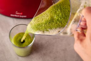 Wyciskarka wolnoobrotowa Eldom PJ600C Intensi 13