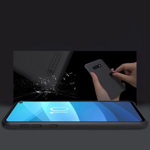 Nillkin Etui Frosted Shield Galaxy S10e/S10 Lite czarne 6