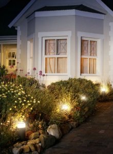 Philips Philips Hue oprawa zewnętrzna Calla 7