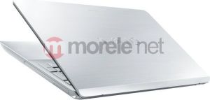 Laptop Sony Vaio SVF15A1M2ES 4