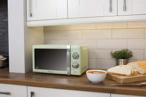 Kuchenka mikrofalowa Swan SM22130GN 5