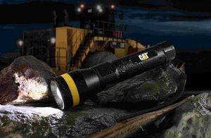 Latarka CAT Latarka akumulatorowa CT2115 taktyczna-CT2115 2