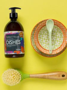 Perfect House DISHES PROFESJONALNY PŁYN DO MYCIA NACZYŃ PERFECT HOUSE 500 ML 2