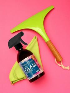 Perfect House GLASS PROFESJONALNY PŁYN DO MYCIA POWIERZCHNI SZKLANYCH PERFECT HOUSE 500 ML 2