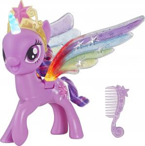 Hasbro My Little Pony Twilight Sparkle z tęczowymi skrzydłami (E2928) 1