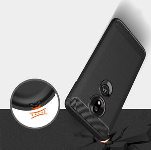 Hurtel Carbon Case elastyczne etui pokrowiec Motorola Moto G7 Play czarny uniwersalny 5