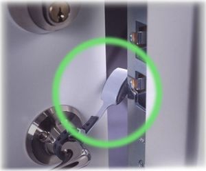 A-plast Nakładka antyzatrzaskowa na drzwi stoper A-PLAST uniwersalny 3