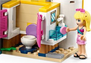LEGO Friends Impreza Andrei na basenie (41374) 3