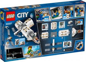 LEGO City Stacja kosmiczna na Księżycu (60227) 4