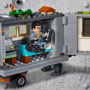 LEGO Jurassic World Starcie z barionyksem: poszukiwanie skarbów (75935) 16