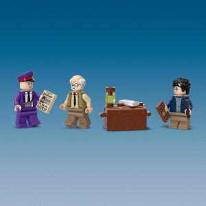 LEGO Harry Potter Błędny Rycerz (75957) 15