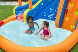 Bestway Dmuchany plac zabaw Turbo Splash 365x320cm (53301) 30