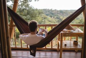 Ticket To The Moon Hamak jednoosobowy Compact Hammock Chocolate 320x155cm (TMC04) 4