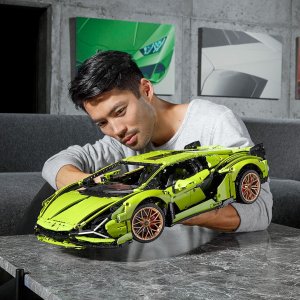 LEGO Technic Lamborghini Sián FKP 37 (42115) 8